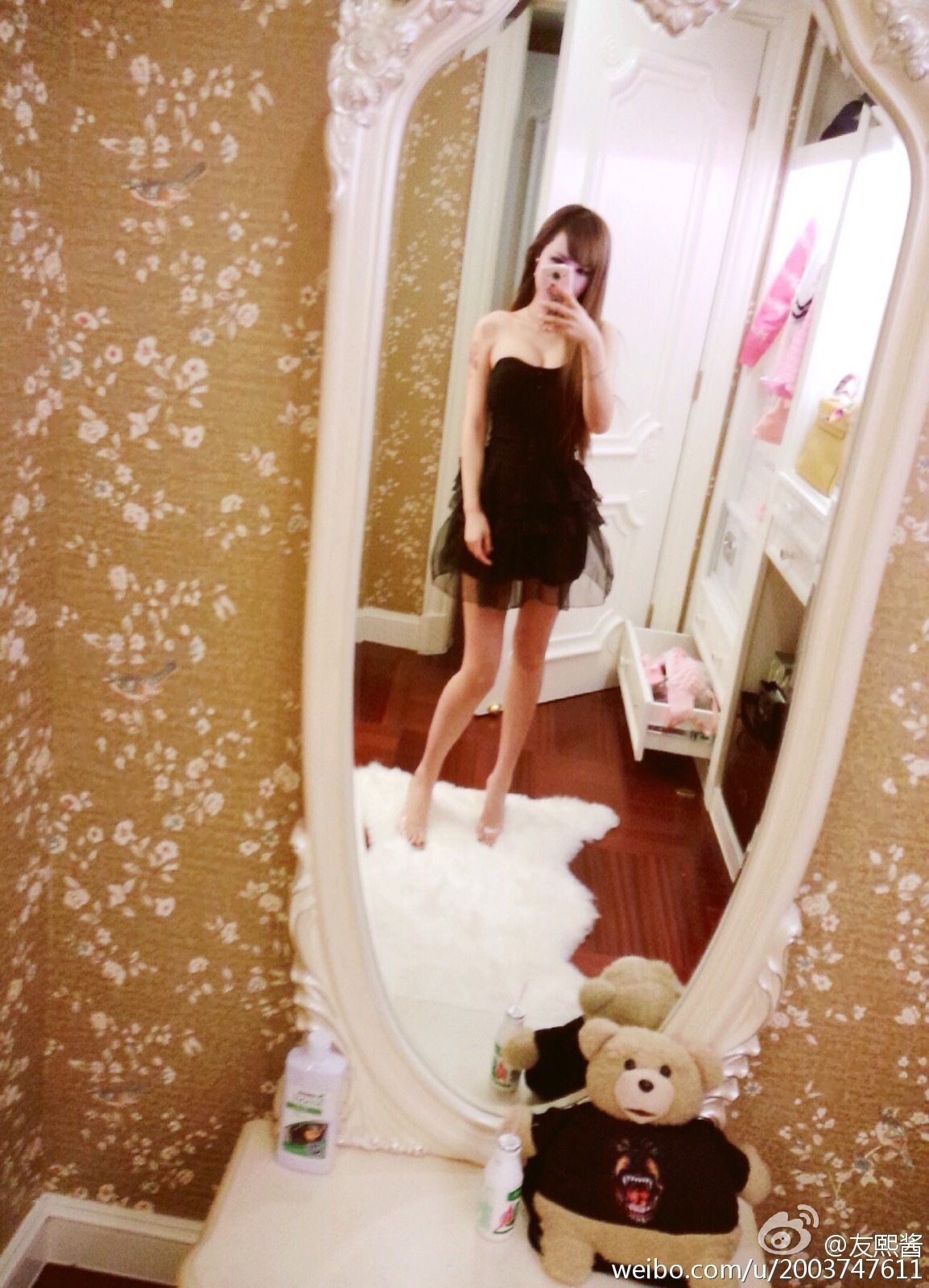 G罩美胸 火爆的辣子 友熙酱 微博自拍破解私密图片 3